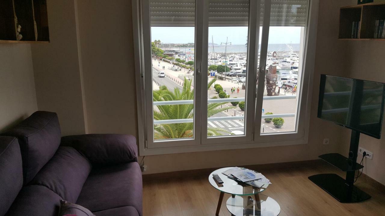 Apartament Marina Port Камбрильс Экстерьер фото
